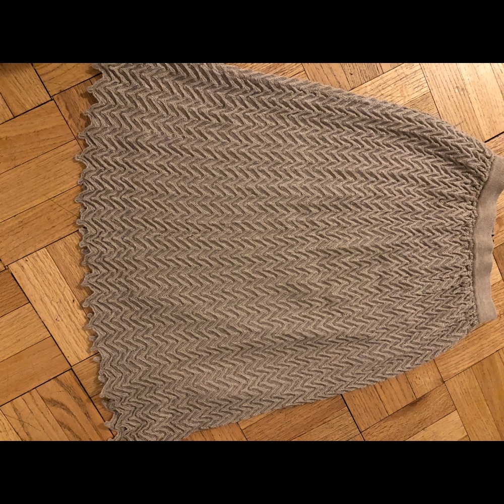 Women’s A-line skirt chevron